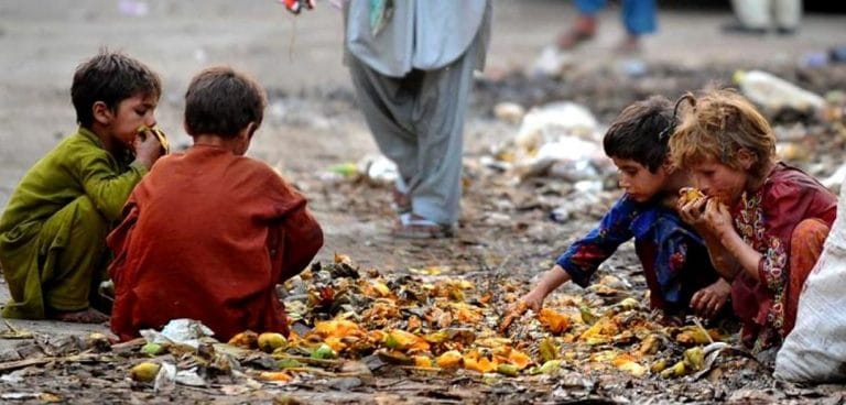 Poverty-in-Pakistan (1)