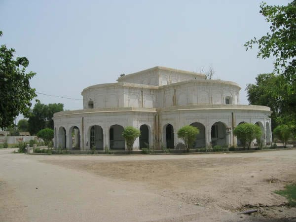 british DI khan building